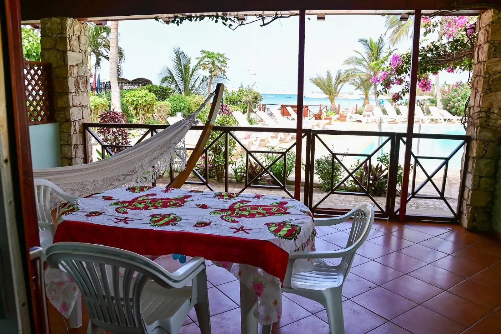 Vakantiehuis Porto Antigo II Poolside Appartment Santa Maria Kaapverdische Eilanden
